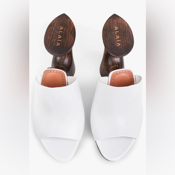 Alaïa La Sculpture White Mule 100mm Architectural Slip On Open Toe Alaia Heels